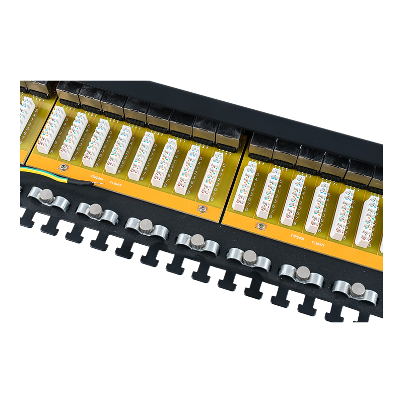 Panel de conexión de 24 puertos blindado 1U de 19 pulgadas de categoría 6 SP-3217SK24-C6A