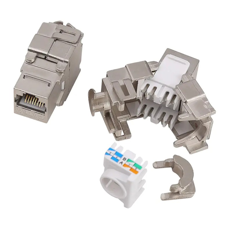 ¿Cuál es la diferencia entre un Keystone Jack y un conector RJ45?